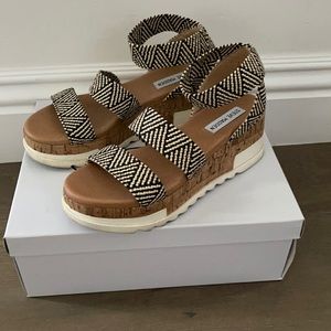 Steve Madden Bandi Sandals , size 7.5